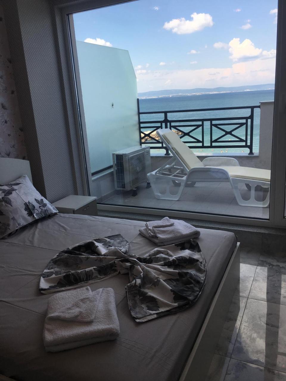 Appartement Golden Sea View Penthouse à Pomorie Extérieur photo